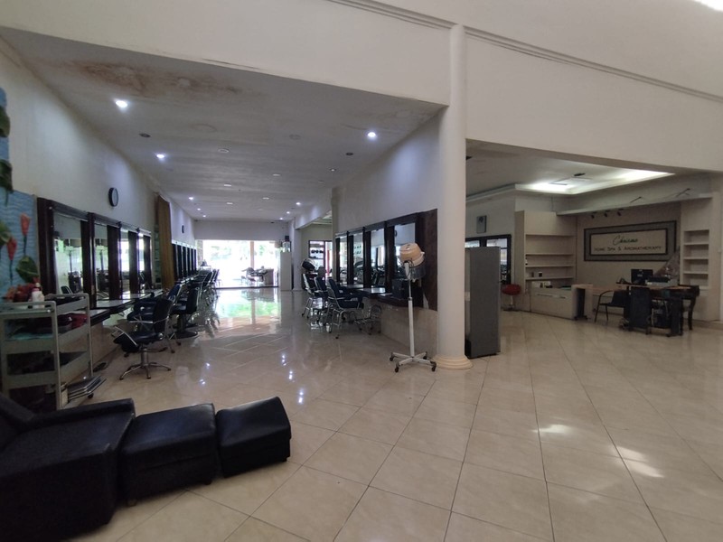 Dijual Komersial Prestisius (Ex Salon) di Jantung Kota Surabaya Jl. Walikota Mustajab