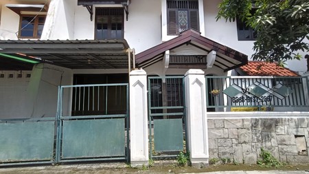 DIJUAL CEPAT RUMAH 2 LANTAI SIAP HUNI TENGGILIS UTARA