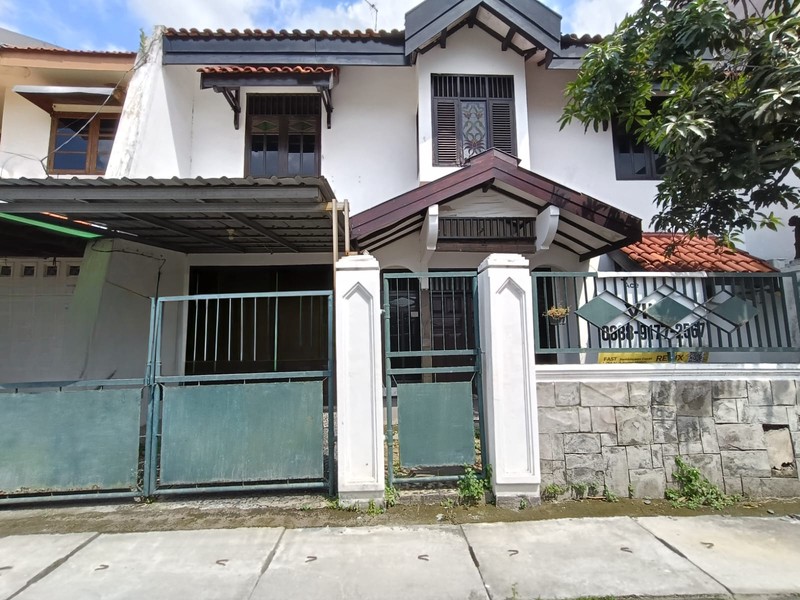 DIJUAL CEPAT RUMAH 2 LANTAI SIAP HUNI TENGGILIS UTARA