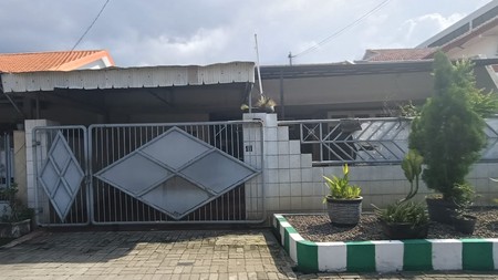 DIJUAL RUMAH LAMA SIAP HUNI  TENGGILIS 