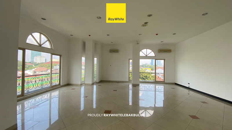 Disewakan Murah! Ruang Kantor di Premium Area Wolter Monginsidi, Jakarta Selatan