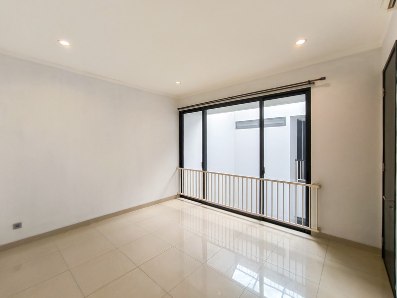 Rumah Bagus Di Kebayoran Symphony Bintaro Sektor 7