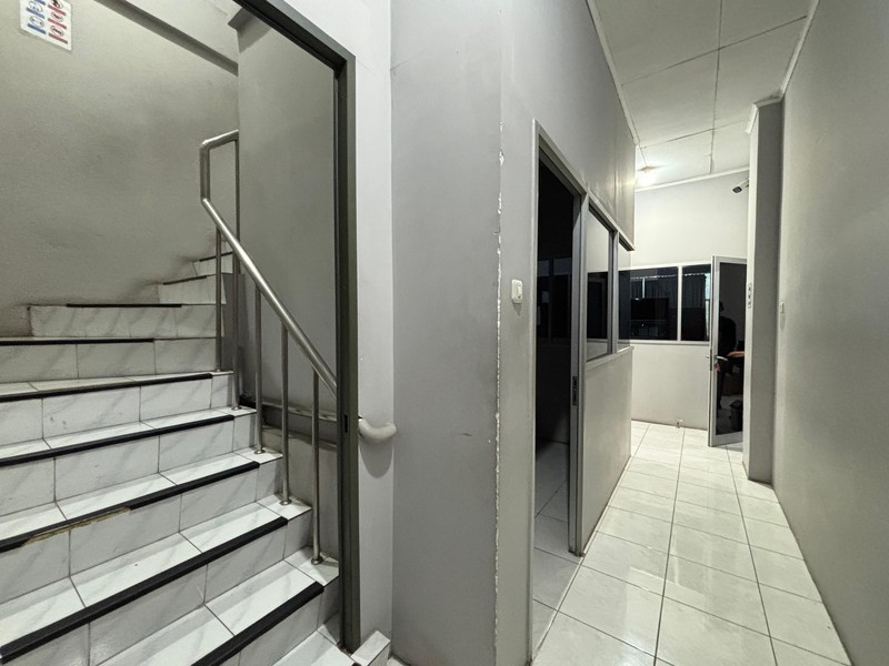 Ruko 2 Unit 4 Lantai di Lokasi Premium Mampang Prapatan Jakarta