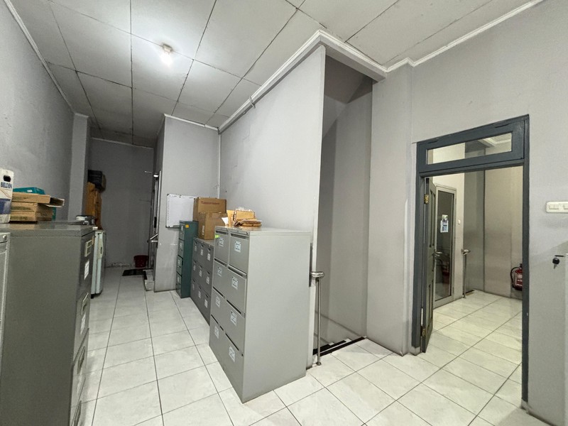 Ruko 2 Unit 4 Lantai di Lokasi Premium Mampang Prapatan Jakarta