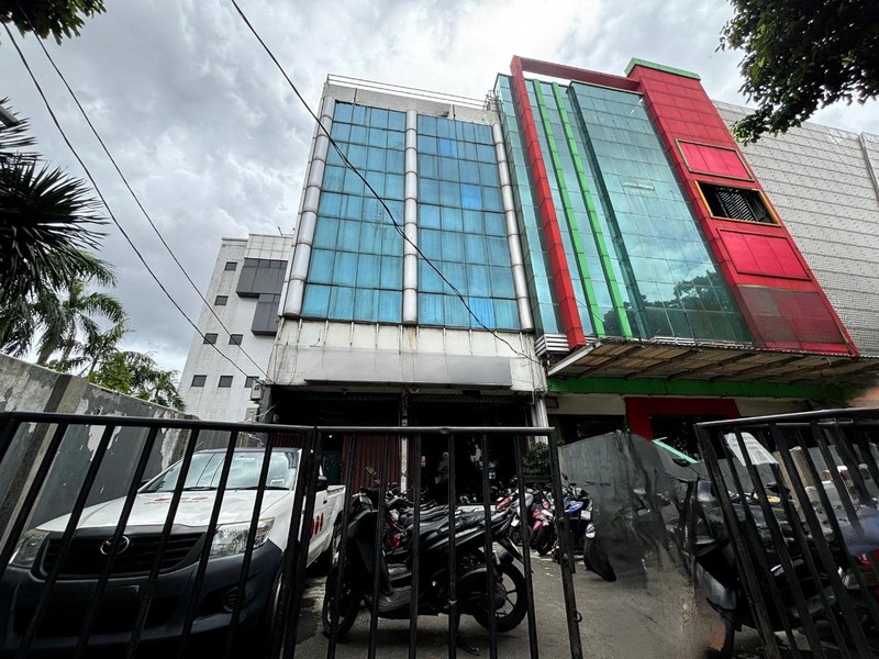 Ruko 2 Unit 4 Lantai di Lokasi Premium Mampang Prapatan Jakarta