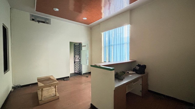 Gudang Bangunan 3 Lantai di Cijantung Jakarta TImur