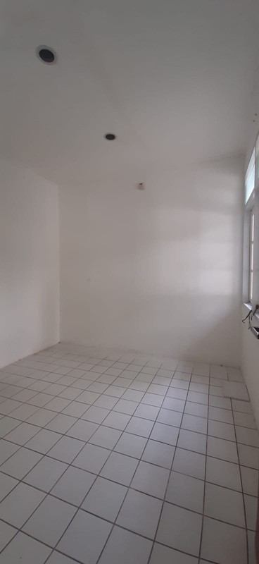 Rumah Rapi 1Lantai Luas 120M Diarea Pusat Bisnis Bintaro Jaya Sektor 5