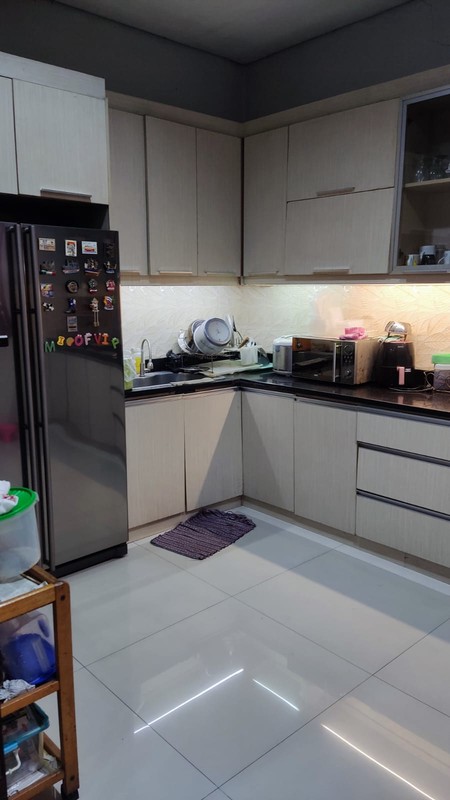 DIjual Rumah Asri di Jatinegara