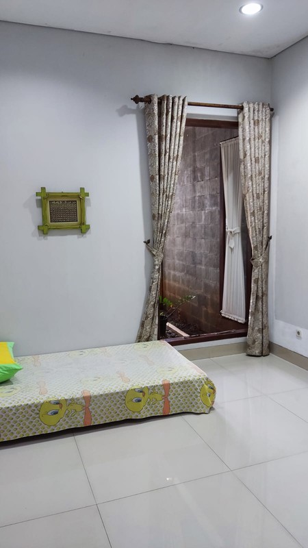 DIjual Rumah Asri di Jatinegara