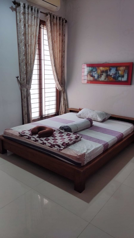 DIjual Rumah Asri di Jatinegara