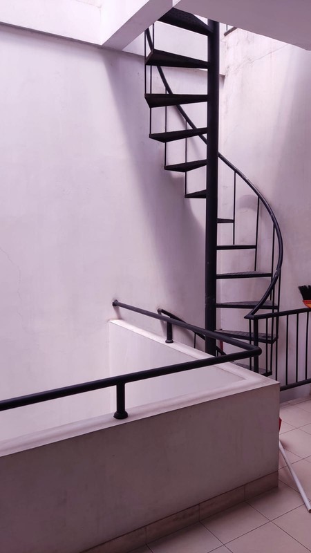 DIjual Rumah Asri di Jatinegara