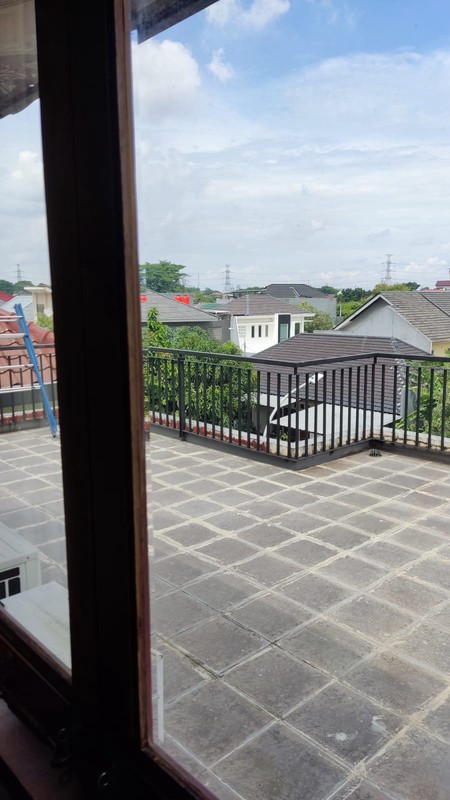 DIjual Rumah Asri di Jatinegara
