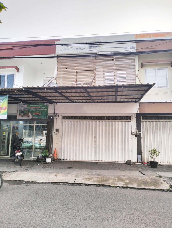 Ruko di Sidosermo Surabaya Selatan, 2 Lantai, Lokasi Strategis dekat Plaza Marina Mall... DISEWAKAN JUGA !! - TS -