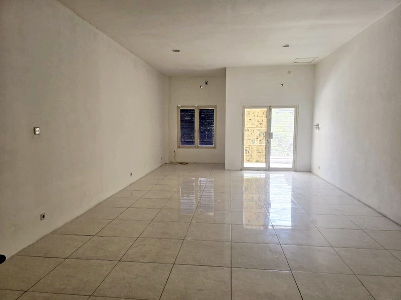 Ruko di Sidosermo Surabaya Selatan, 2 Lantai, Lokasi Strategis dekat Plaza Marina Mall... DISEWAKAN JUGA !! - TS -