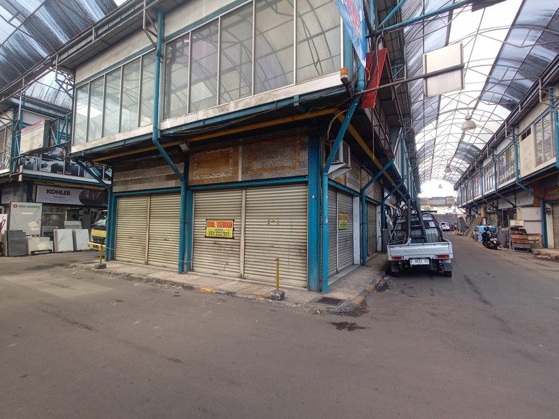 4 Ruko Rendeng di Komp IBCC Bandung