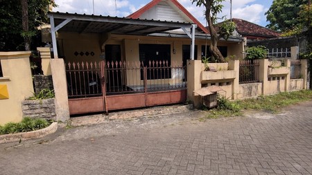 Hunian Eksklusif di Lingkungan Dosen UGM, Area Strategis Jakal Km 6, Condongcatur, Depok, Sleman