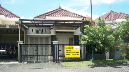 Rumah di Central Park A. Yani Surabaya Selatan, Kawasan Elit, Minimalis, SIAP HUNI !!! - WNA -