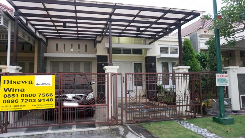 Rumah di Central Park A. Yani Surabaya Selatan, Kawasan Elit, Minimalis, SIAP HUNI !!! - WNA -