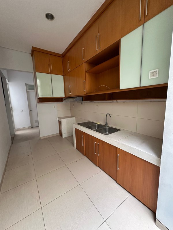 Rumah Raffles Furnished Citraland Utama Surabaya Barat 