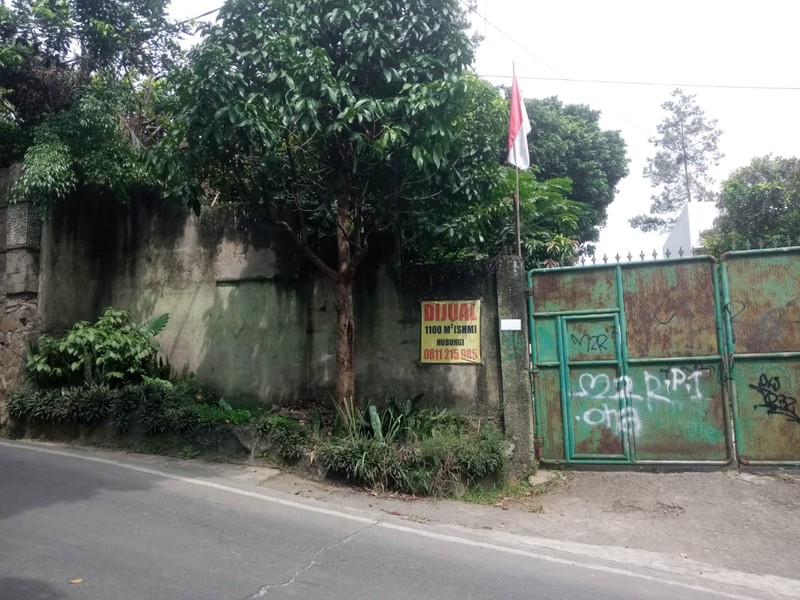 Rumah Tinggal dan Kantor 4 Lantai di Bandung