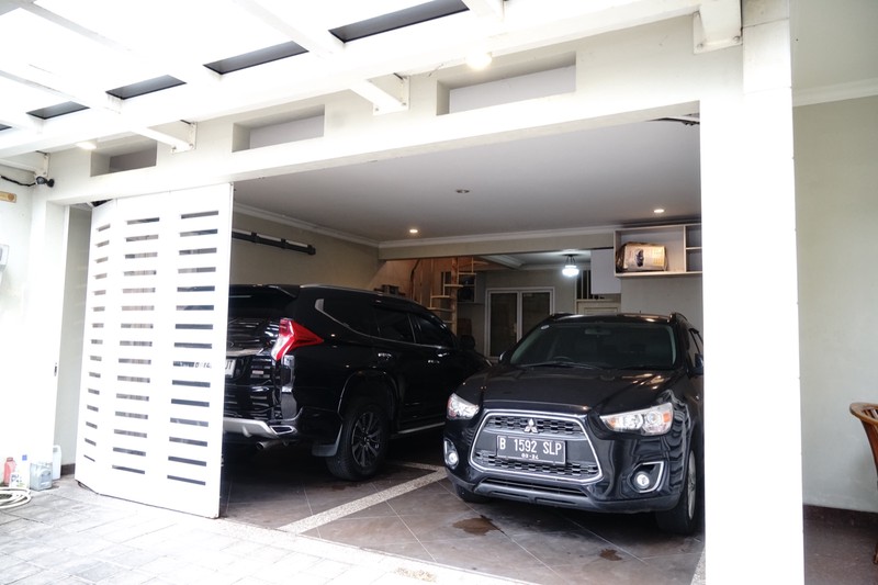 For sale Rumah mewah dan nyaman di tanah kusir, jakarta selatan