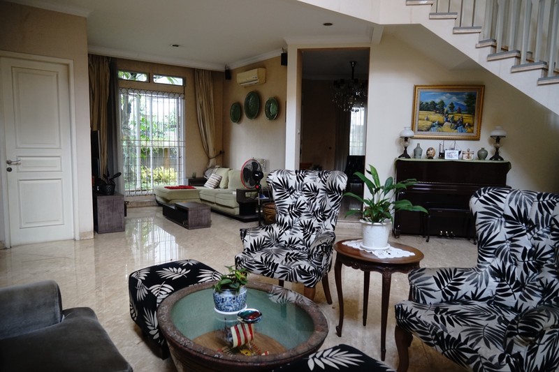 For sale Rumah mewah dan nyaman di tanah kusir, jakarta selatan