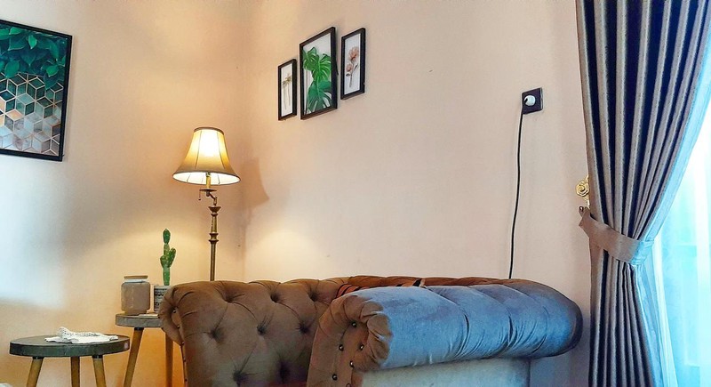 Rumah Mewah Bangunan Unik 3 Lantai Hunian Nyaman dengan Halaman Luas Kateguhan, Boyolali, Jawa Tengah