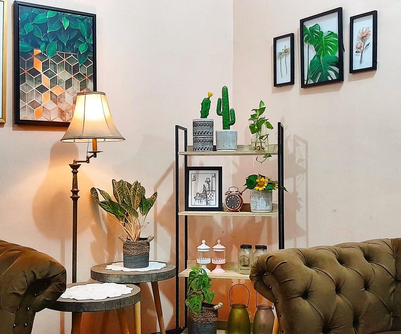 Rumah Mewah Bangunan Unik 3 Lantai Hunian Nyaman dengan Halaman Luas Kateguhan, Boyolali, Jawa Tengah