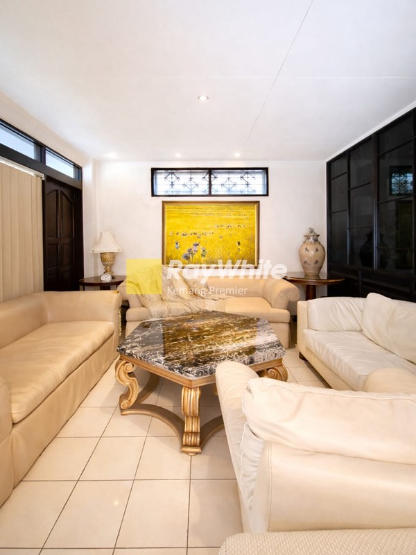 Hunian Tenang di Kawasan Prestisius Menteng.