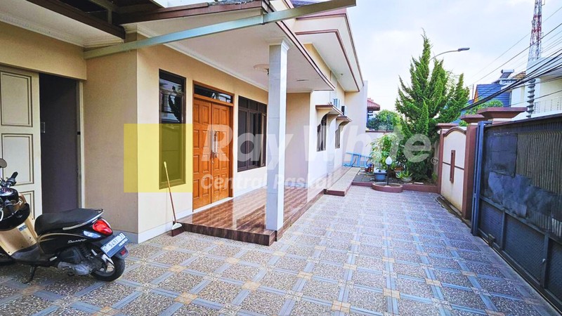 Rumah Asri Nyaman di Kiarasari Raya Bandung