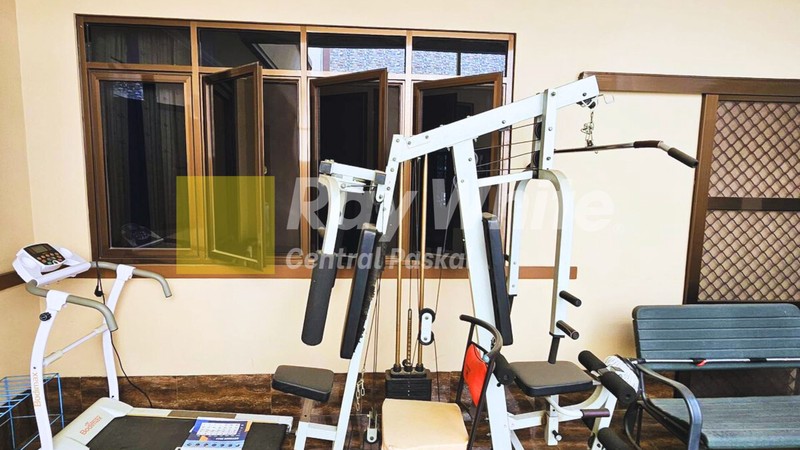 Rumah Asri Nyaman di Kiarasari Raya Bandung