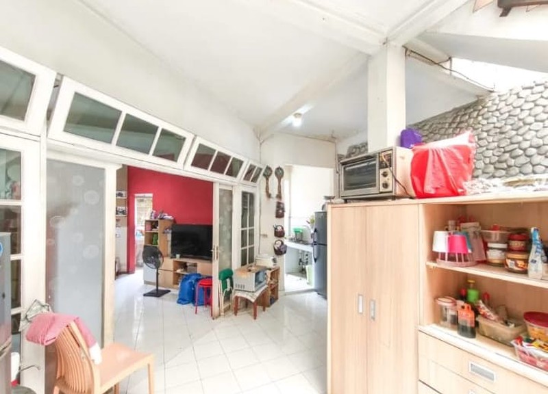 Flash Sale. Rumah posisi hoek Griya Loka, BSD