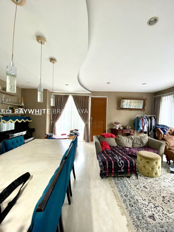 Rumah Dalam Townhouse Furnished Area Pondok Labu Depok