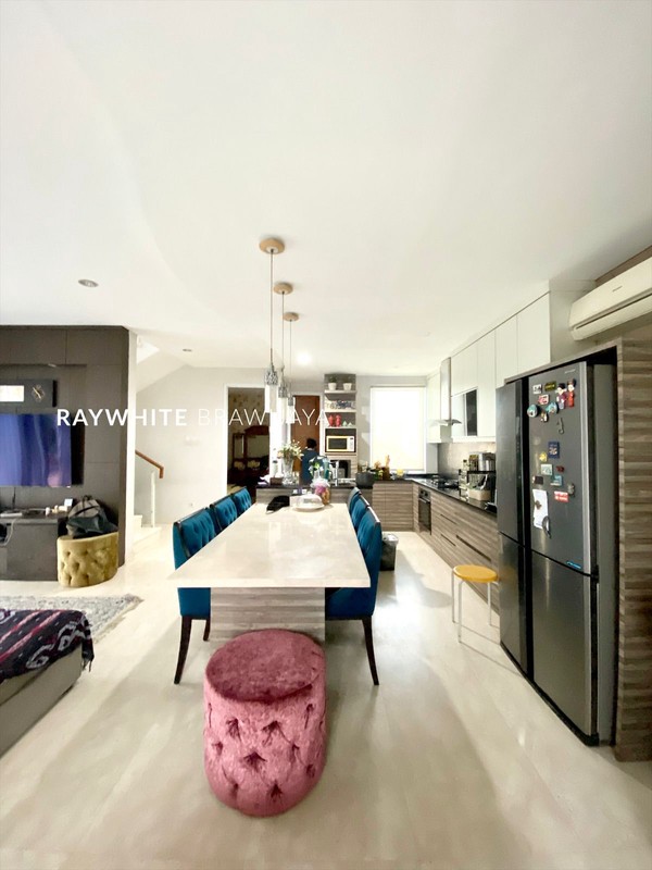 Rumah Dalam Townhouse Furnished Area Pondok Labu Depok