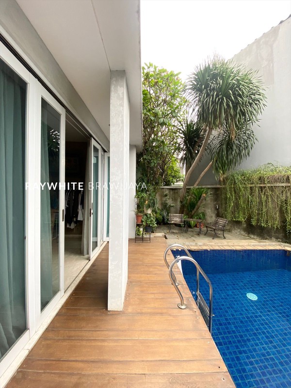 Rumah Dalam Townhouse Furnished Area Pondok Labu Depok