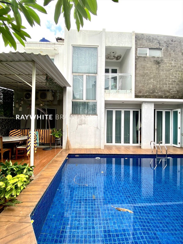 Rumah Dalam Townhouse Furnished Area Pondok Labu Depok