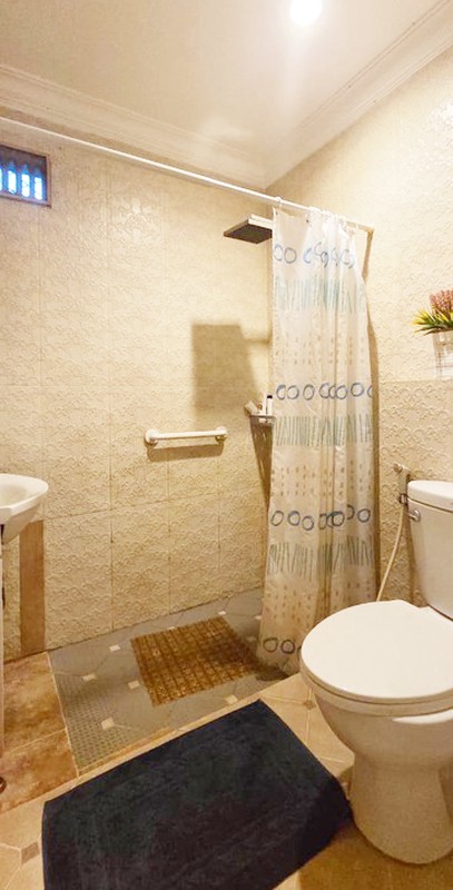 Rumah Bagus Siap Huni dan Asri di cluster Emerald , Bintaro Jaya Sektor 9  