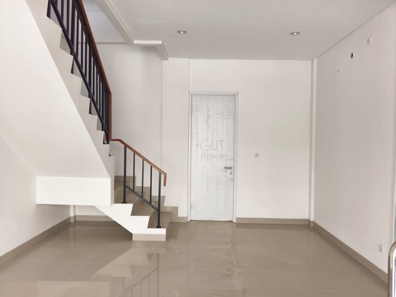 Ruko Cocok untuk Kantor dan Bisnis Retail di Harapan Indah