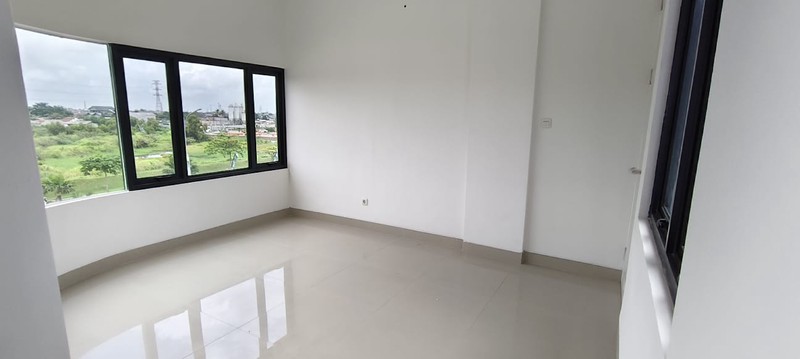 Ruko Cocok untuk Kantor dan Bisnis Retail di Harapan Indah