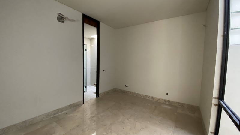 DI JUAL BRAND NEW MODERN HOUSE AT KEMANG, JAKARTA SELATAN