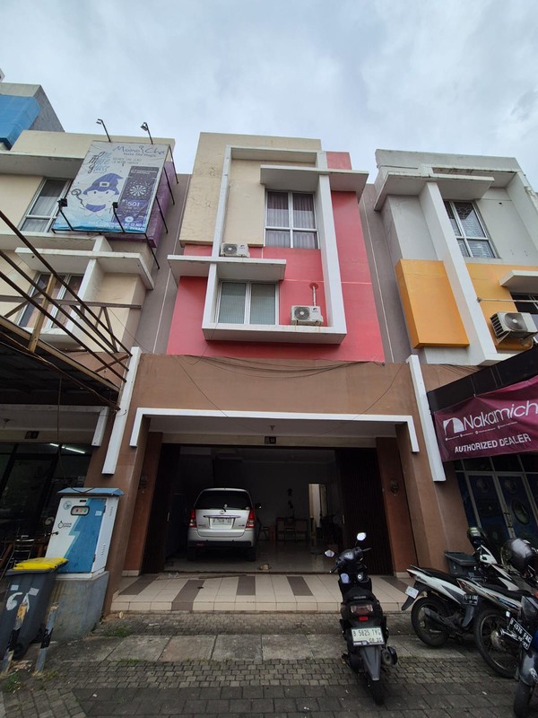 Ruko lantai 1 di Harapan Indah Bekasi