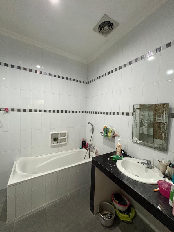 Hunian Eksklusif 2 Lantai di Pondok Permai Kadipiro Strategis, Luas & Siap Huni, Ngestiharjo, Kasihan, Bantul