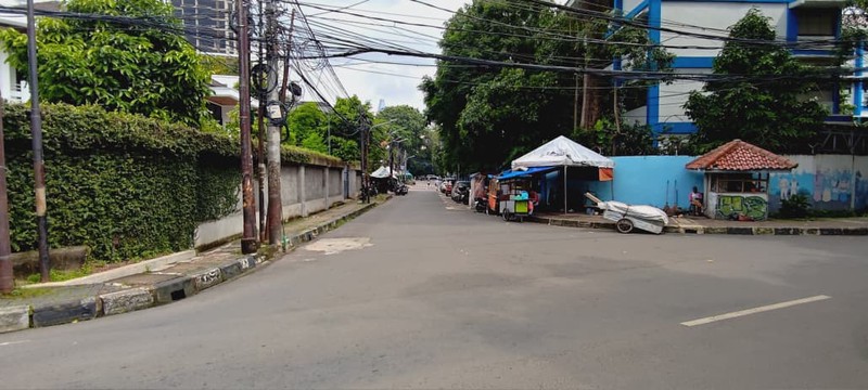 Rumah Lama di Kawasan Menteng - Jakarta Pusat (Hitung Tanah)