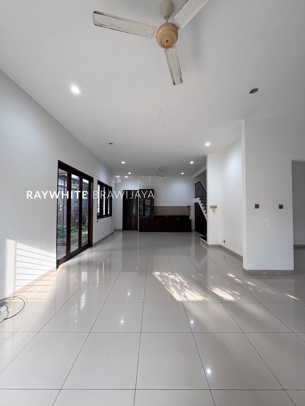 Rumah Dalam Compound Lingkungan Tenang Area Cipete