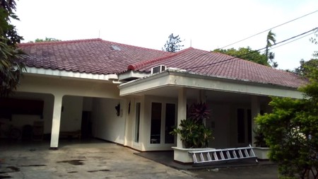 Di jual Rumah Asri di Kemang