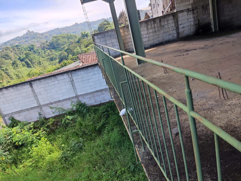 STRATEGIS! Ruko luas di Sayap Ciumbuleuit, Bandung!