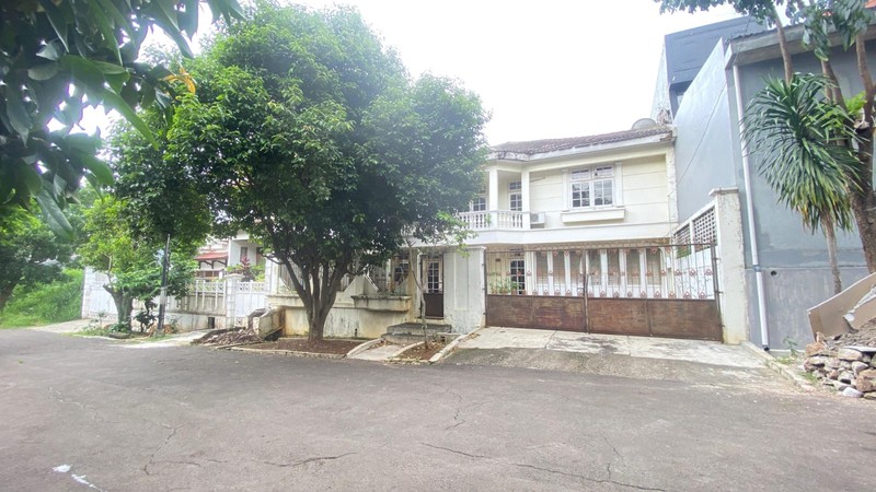 Dijual Rumah - Harga Hitung Tanah di Bukit Cinere Indah - Lokasi Strategis dan Aman