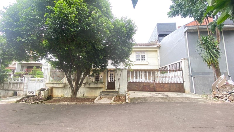 Dijual Rumah - Harga Hitung Tanah di Bukit Cinere Indah - Lokasi Strategis dan Aman