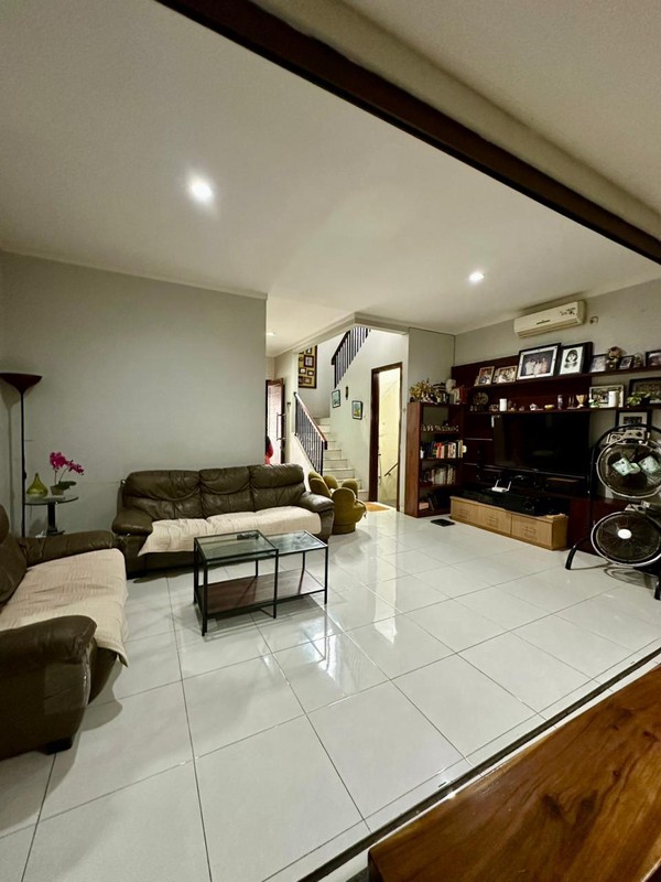 Rumah Siap Huni dengan Lingkungan Asri SHM Daerah Bintaro