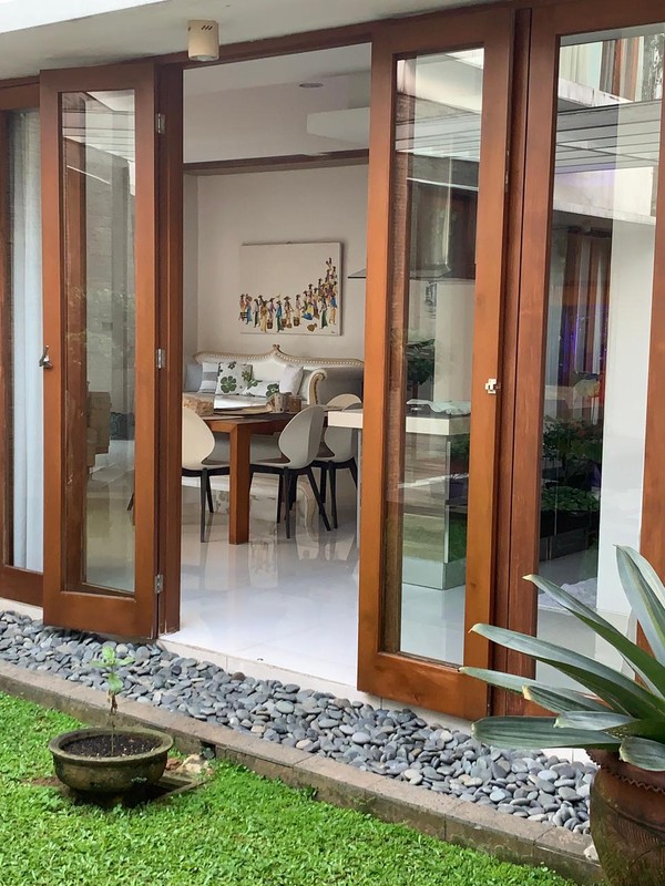 DIJUAL RUMAH 2LT, SIAP HUNI DI CLUSTER GOLF MEDITERANIA, SENTUL CITY